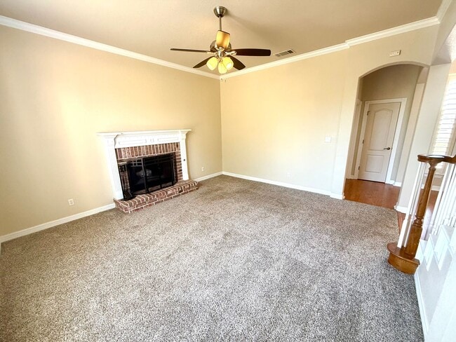 Building Photo - *COMING SOON* Luxurious 2-Story Home in Gated Stone Oak Community – Pool & Lawn Care Included