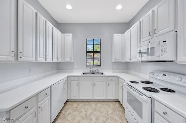 Building Photo - 1126 Medan Ct N