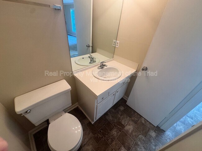 Building Photo - 2393 Spicewood Dr