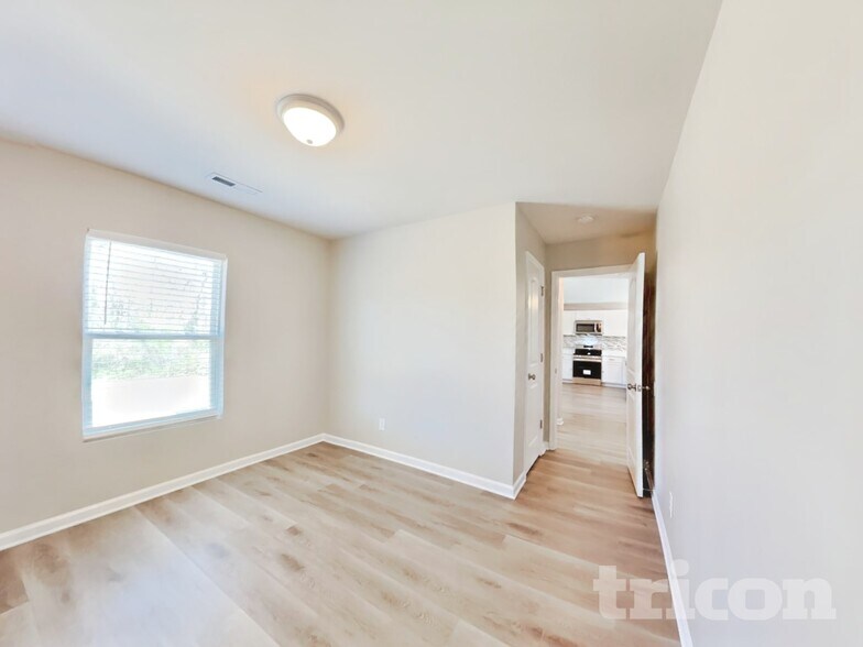 Building Photo - 69 Fawnbrook Dr