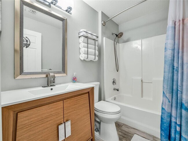 Building Photo - 15509 Alsace Cir
