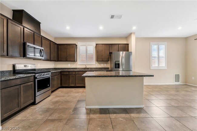 Building Photo - 3728 W Colton Ave