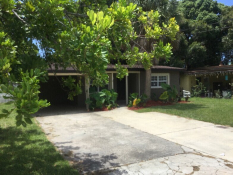 Building Photo - 10924 124th Ave N