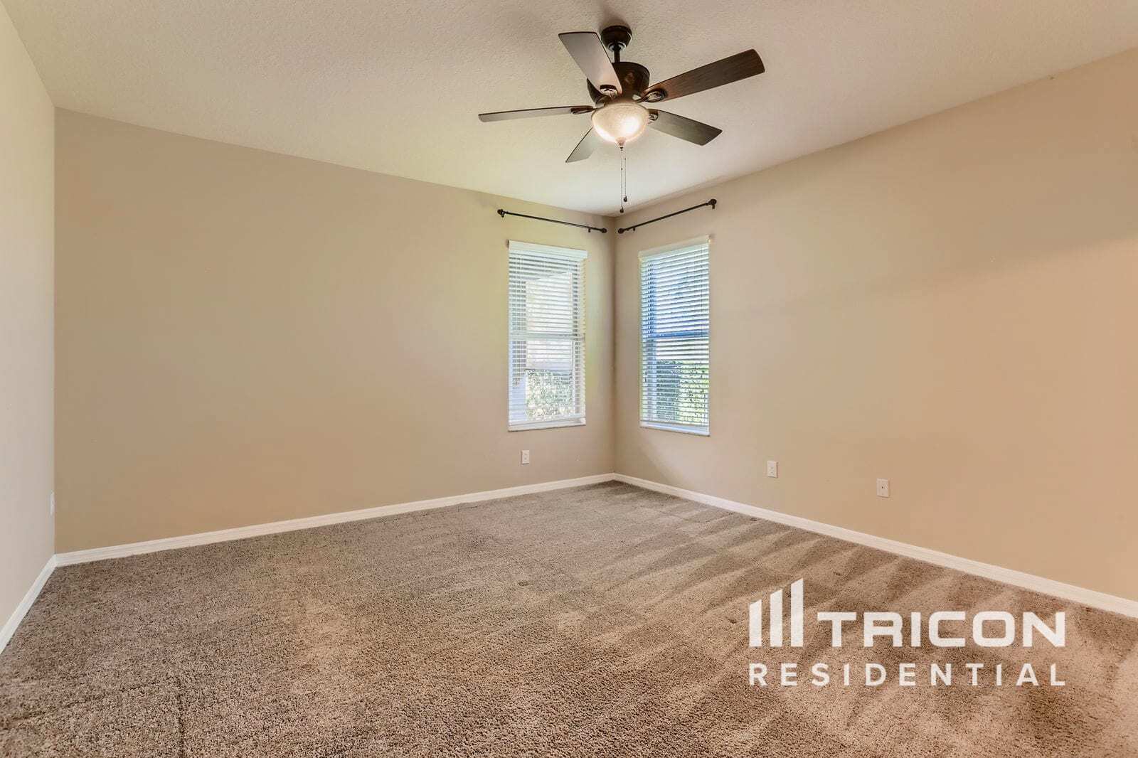 Building Photo - 5311 Shasta Daisy Pl