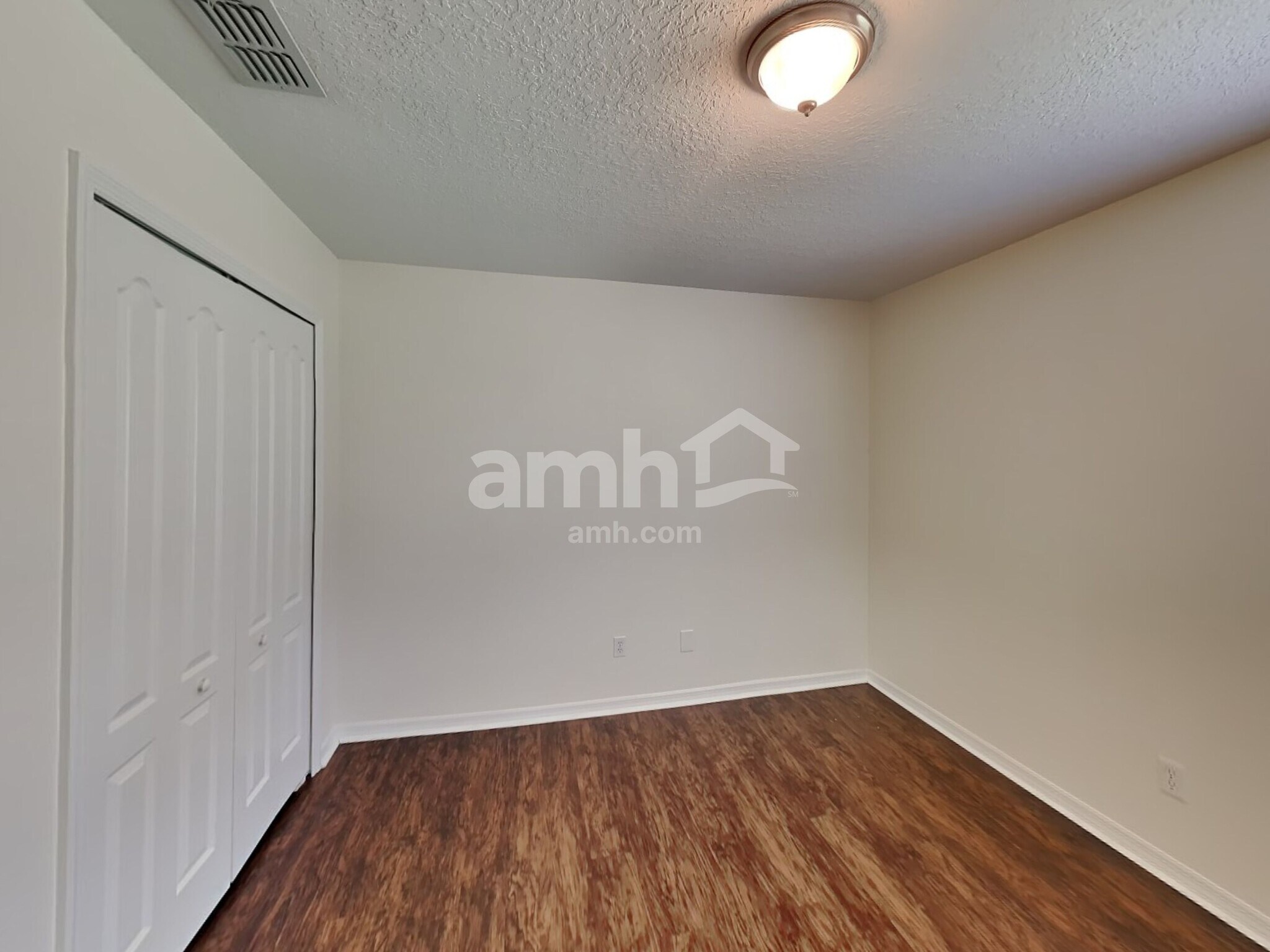 Building Photo - 14138 Devan Lee Dr W
