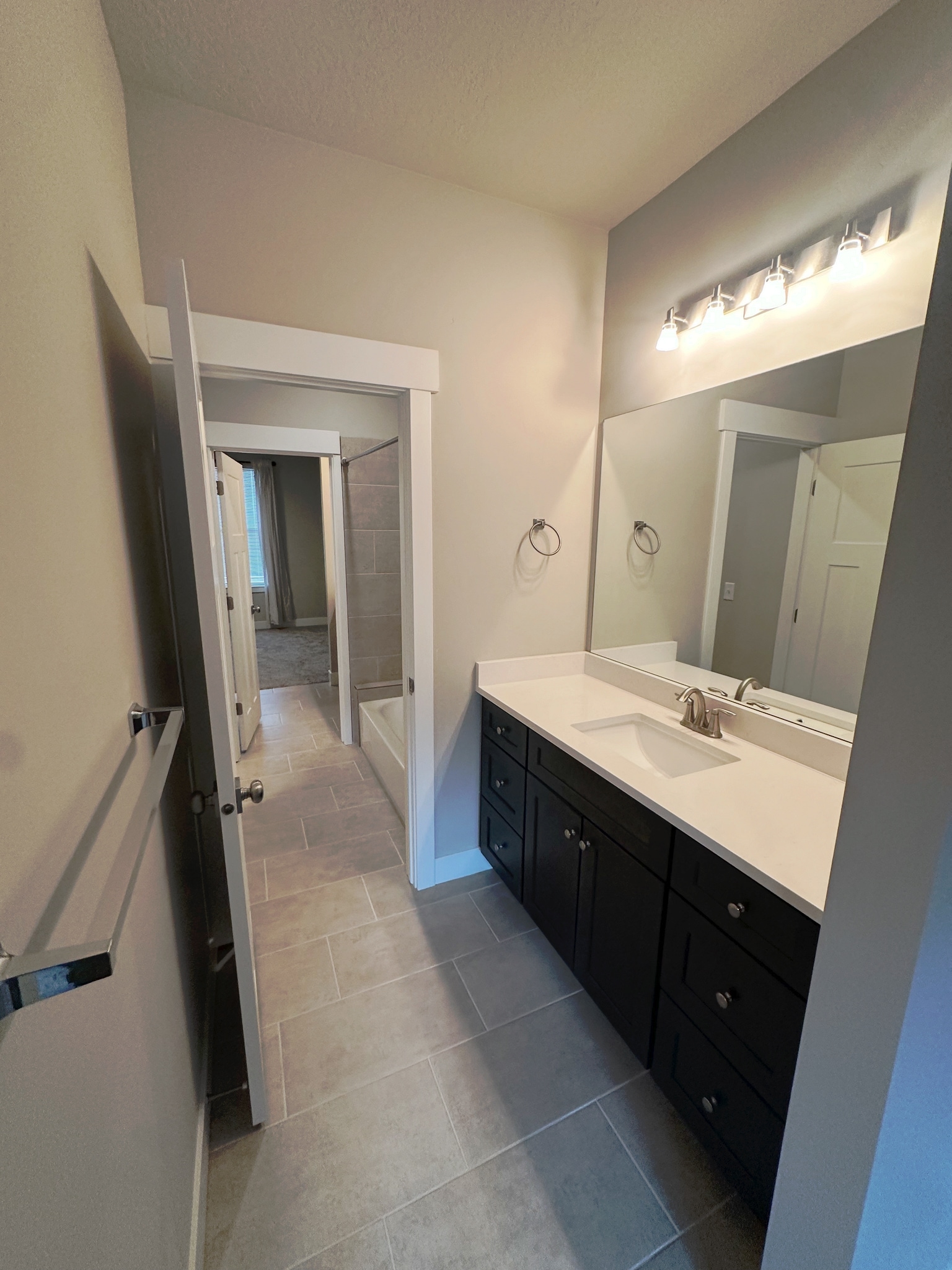 upstairs bedroom 1 vanity - 1088 S High Ridge Rd