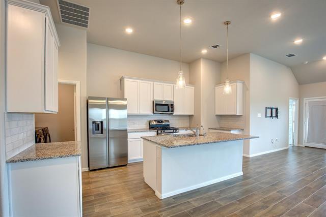 Building Photo - 3613 Bluestem Blvd