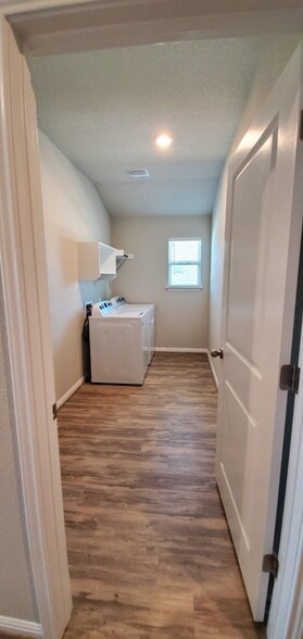 Building Photo - 1513 Ida Nell Pearson St