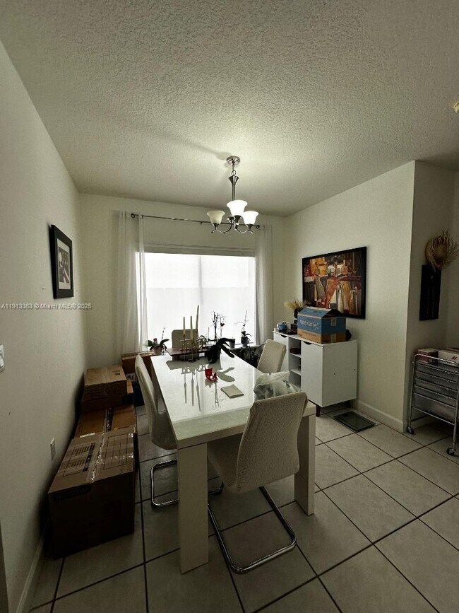 Building Photo - 4444 NW 109th Psge