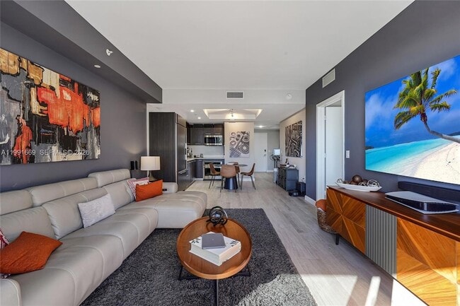 Building Photo - 45 SW 9th St