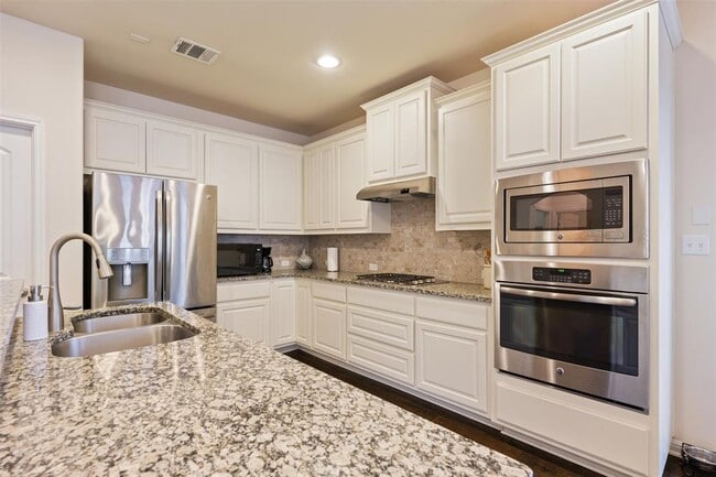 Building Photo - 2844 Coral Valley Dr