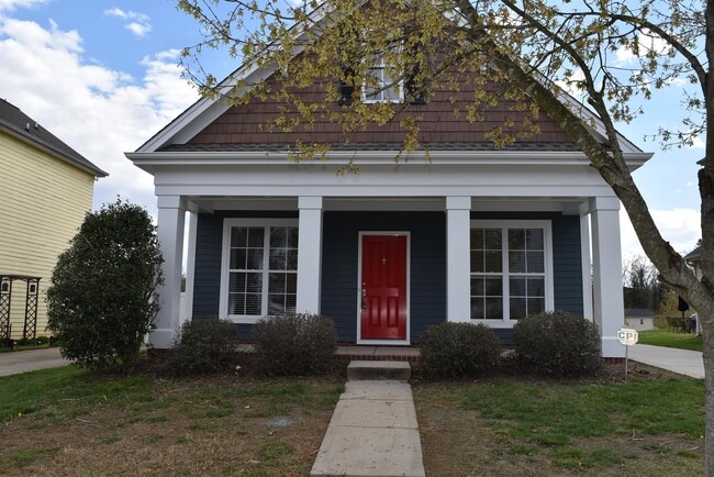 Building Photo - 2035 Golden Ridge Ln