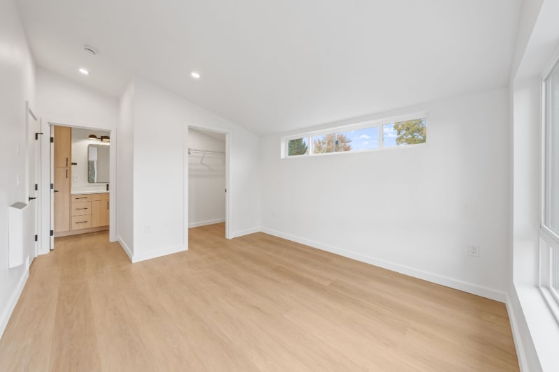 Building Photo - 7904 20th Ave SW