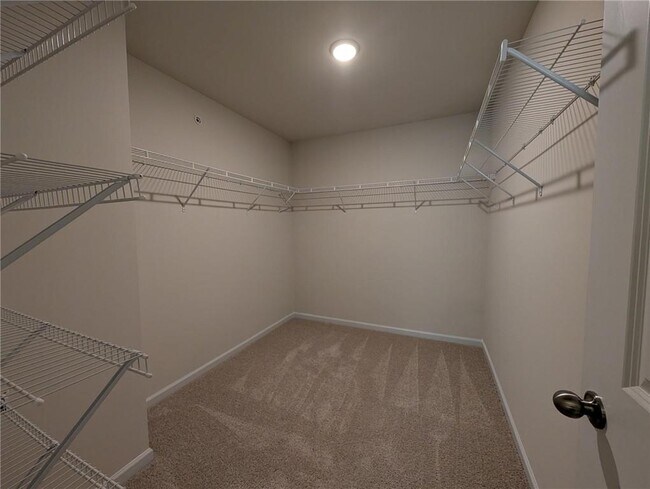 Building Photo - 1354 Willow Brk Cir