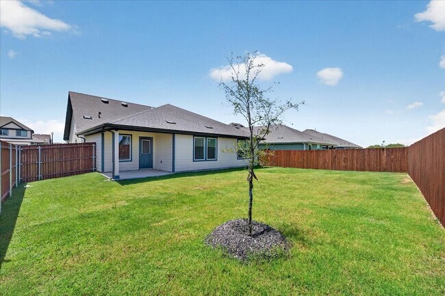 Building Photo - 728 Orchid Wy