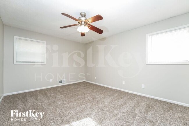 Building Photo - 30 Cotton Cir