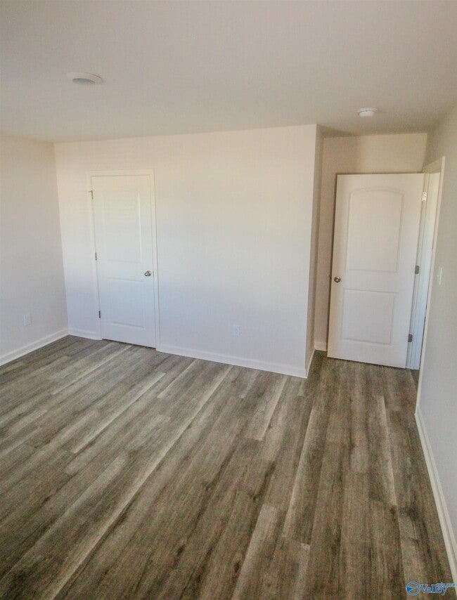 Building Photo - 167 Maple Spg Trl