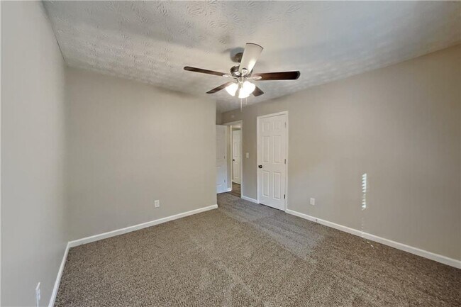 Building Photo - 291 N Briar Ridge