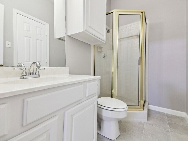 Building Photo - Spacious 2 Bedroom, 2 Bathroom Home in Eag...