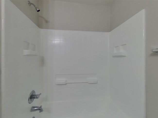 Building Photo - 814 Lightningbug Ln