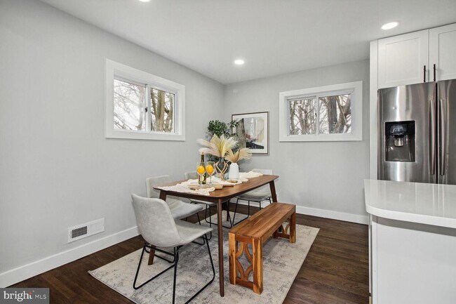 Primary Photo - 10 Wendslow Rd