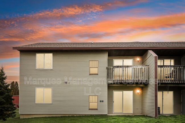 Building Photo - 118 Talon Pl