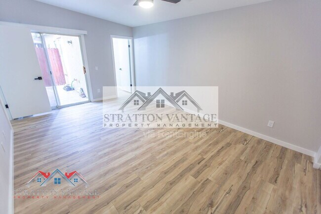 Building Photo - 2929 E Broadway Rd