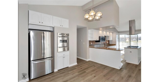 Building Photo - 75 Castle Coombe Ct
