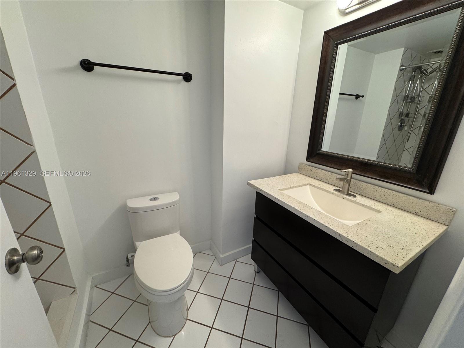 Building Photo - 18041 Biscayne Blvd