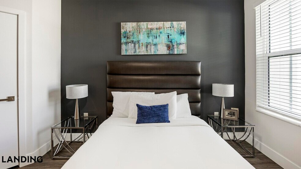 Building Photo - 4950 W Prescott St