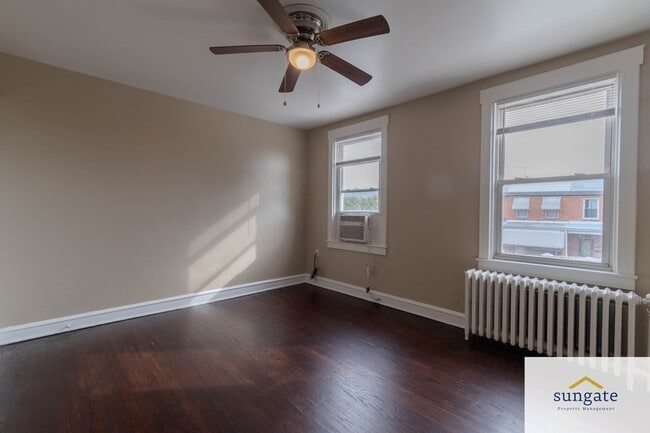 Building Photo - 414 Elrino St