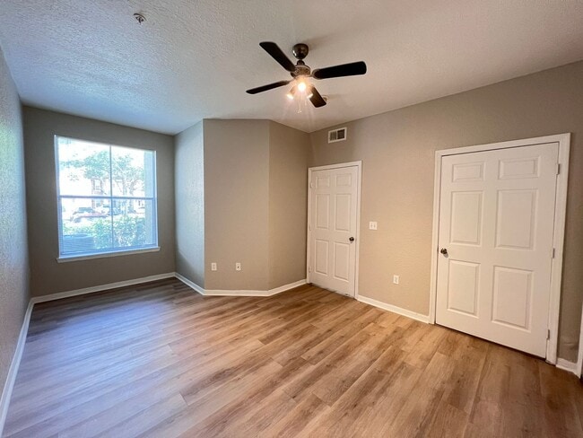 Building Photo - Gorgeous apartment for rent!