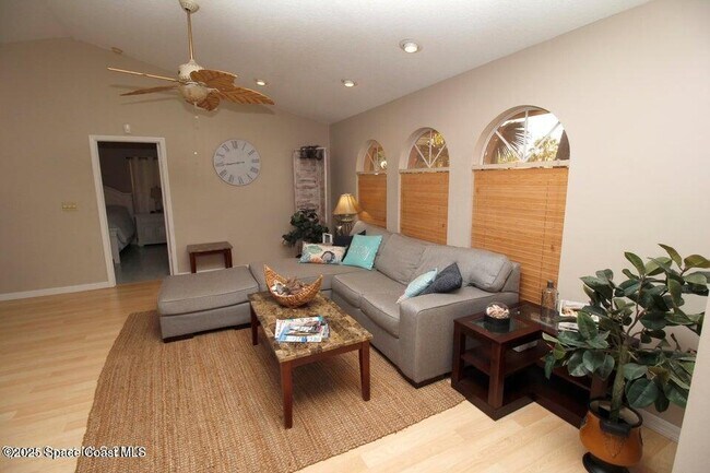 Building Photo - 250 Atlantic Dr