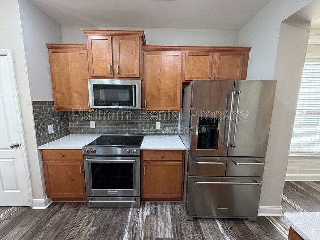 Building Photo - 5555 Falls Landing Dr