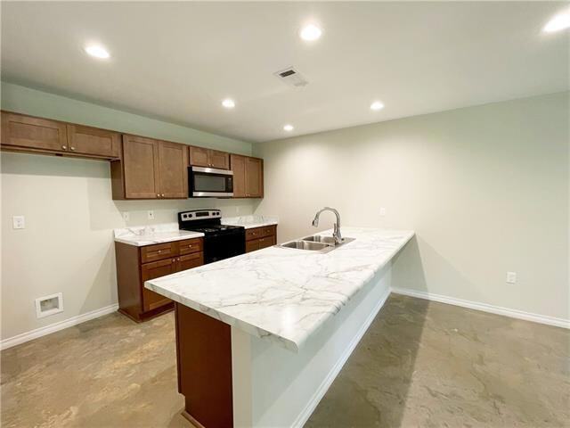 Building Photo - 72204 Formosa Dr