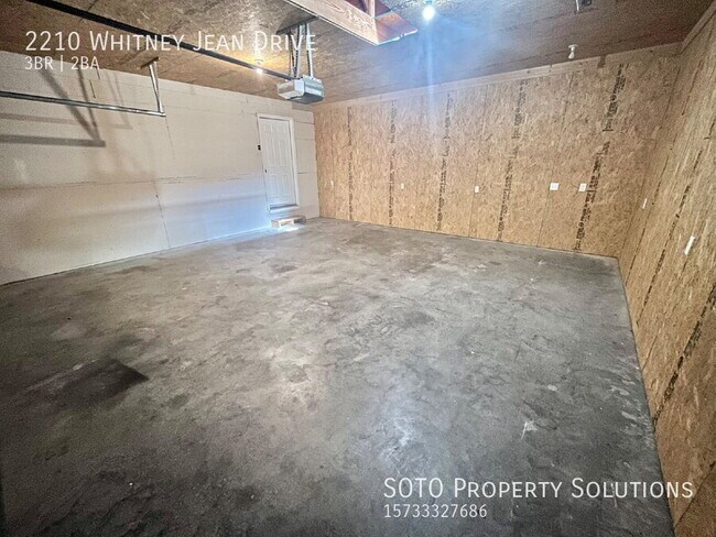 Building Photo - 2210 Whitney Jean Dr
