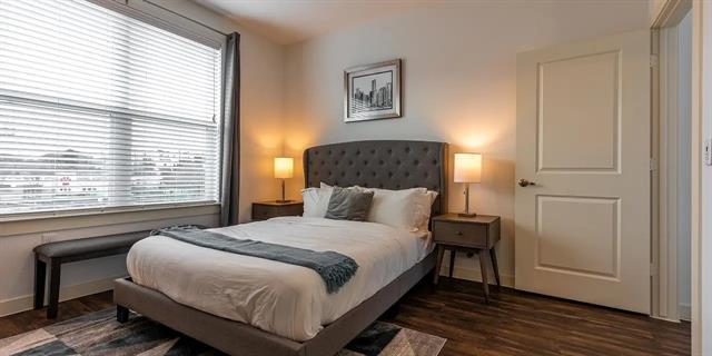 Building Photo - 1000 Fort Worth Ave