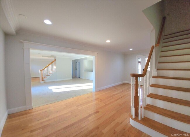 Building Photo - 34 Arch Ln