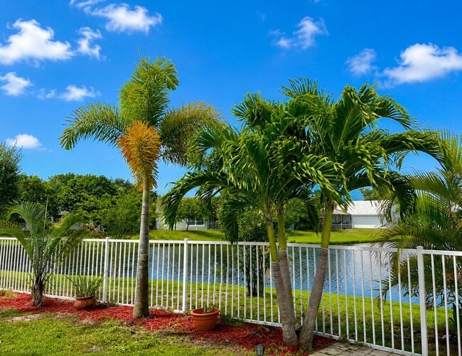 Building Photo - 9590 Islamorada Terrace
