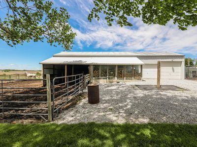 Outbuilding exterior - 5501 Martell Rd