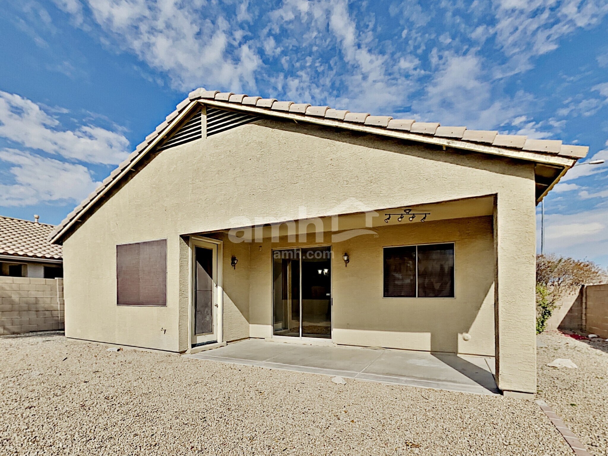 Building Photo - 9427 W Potter Dr