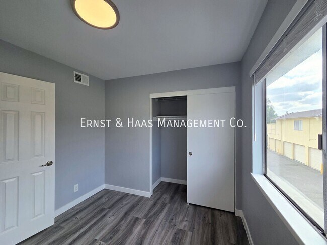 Building Photo - 12526 Cuesta Dr