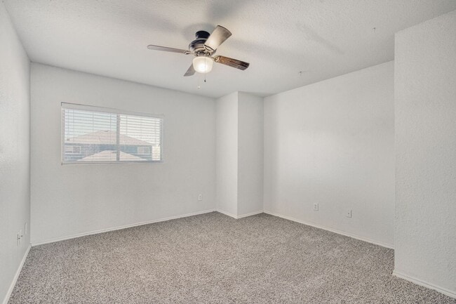 Building Photo - Charming & Spacious 4 Bedroom 2 and Half bath Home with Open Living, Modern Updates, and Private ...