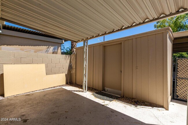 Building Photo - 6857 E Osborn Rd