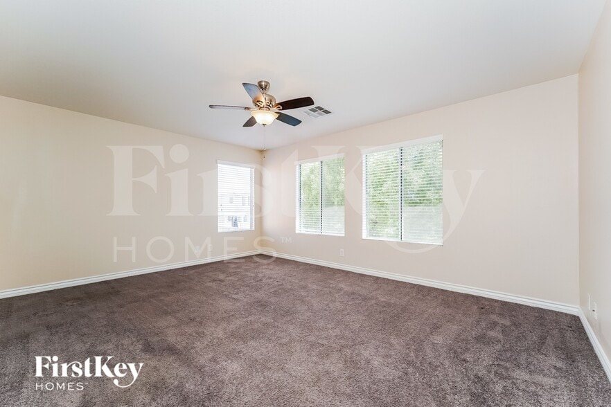 Building Photo - 6528 Feather Peak St