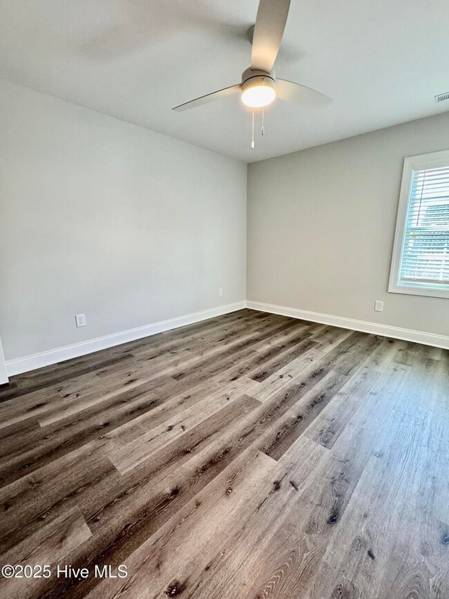Building Photo - 1404 Hartley Ln