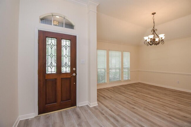 Building Photo - 1502 Mustang Lake Ct
