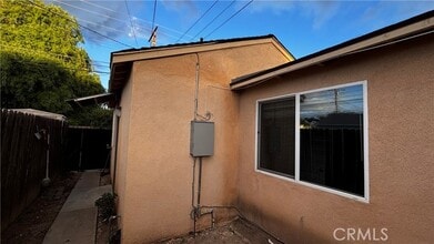 Building Photo - 7922 Lindley Ave