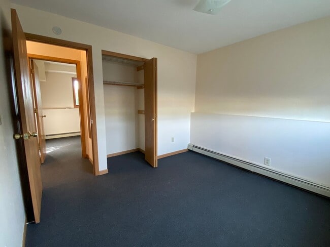 Building Photo - 318 Old Hwy 52