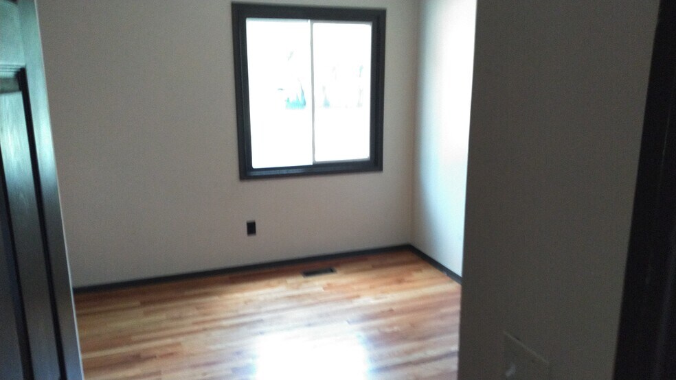 Building Photo - 1224 Frye Ave